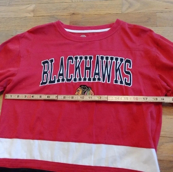 CHICAGO BLACKHAWKS Shirt Men's Long Sleeve Embroidered Red Black Medium - Picture 4 of 7